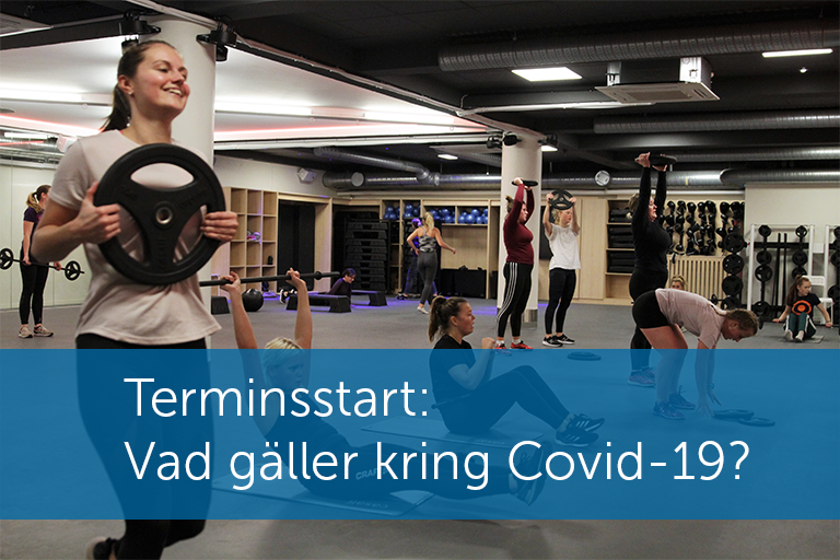Gymlokal med damer som tränar, bildtext: Terminstart - Vad gäller kring Covid-19?